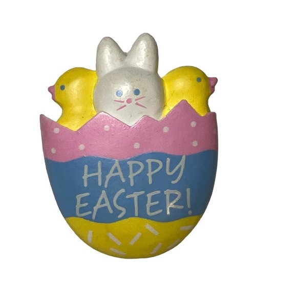 Hallmark Happy Easter Plastic Lapel Pin - Picture 1 of 6